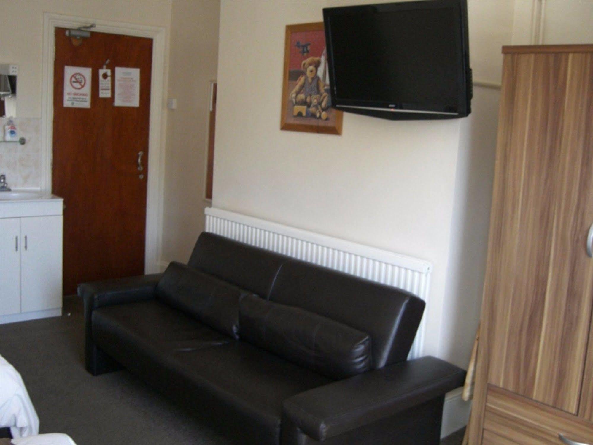 Spindrift Guest House - Adults Only Great Yarmouth Exterior photo